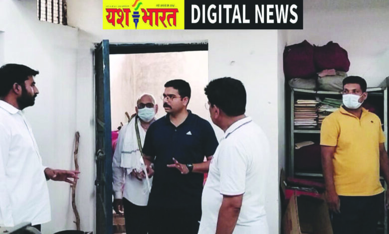 शहर के तीन थानों का रेनोवेशन, आईएसओ सार्टिफिकेट की तैयारी, एसपी ने पुलिस कर्मियों के साथ स्वयं की सफाई 1 04 30