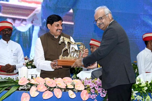 डिजिटल न्याय व्यवस्था पर मंथन, जबलपुर में जुटा न्यायपालिका का शीर्ष नेतृत्व 3 05 11