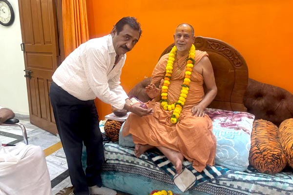 द्वारकापीठाधीश्वर ने दिया आशीष 1 07 8