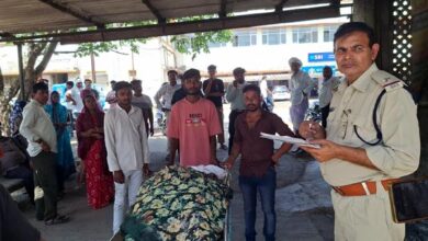 कछपुरा ब्रिज के पास मेट्रो बस की टक्कर से महिला की मौत, चालक फरार 11 09 8
