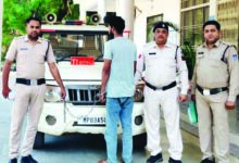 इधर मोबाइल हैकिंग से उड़े तीन लाख, उत्तराखंड से हैकर को पकडक़र कटनी आई कोतवाली पुलिस, एक आरोपी को भेजा जेल, अन्य की तलाश जारी 9 102