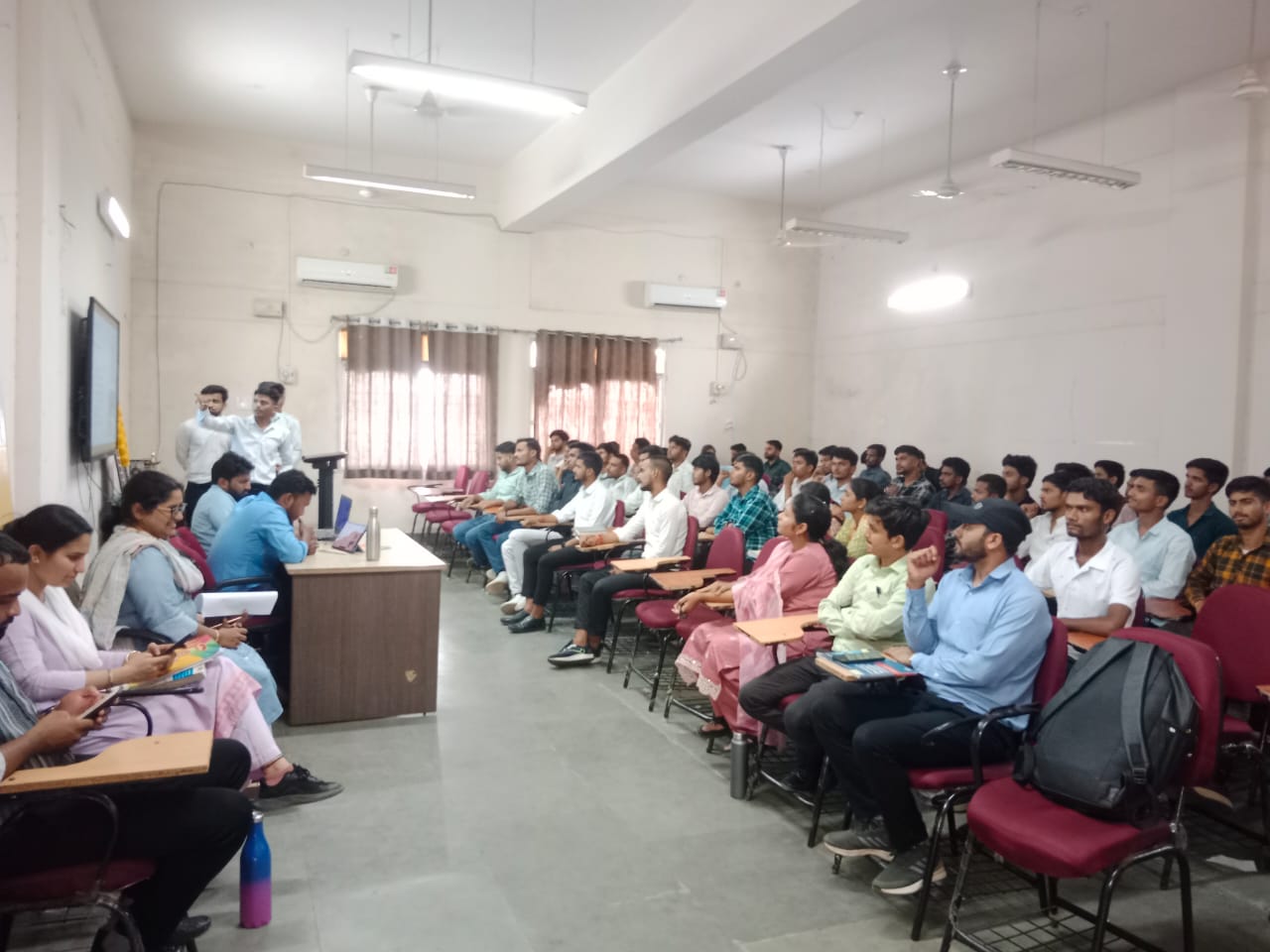 178 विद्यार्थियों को मिली नौकरी, पॉलिटेक्निक महाविद्यालय में कैंपस प्लेसमेंट के माध्यम से मिला रोजगार 2 IMG 20260526 WA1078