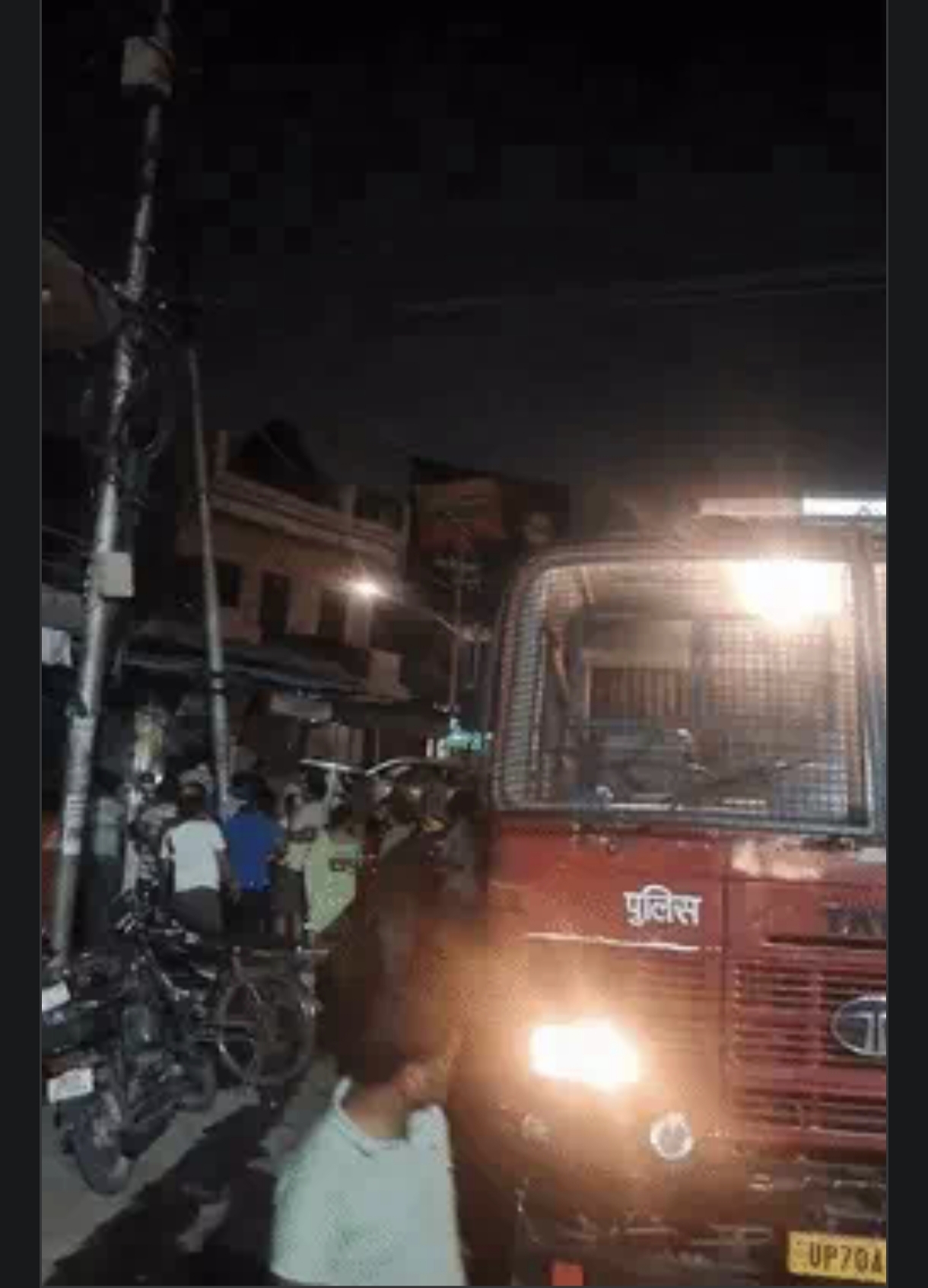 प्रयागराज के नैनी संकरडाल में भीषण आग: महिला की जिंदा जलकर मौत, चाची-भतीजी झुलसीं 2 IMG 20260512 235553