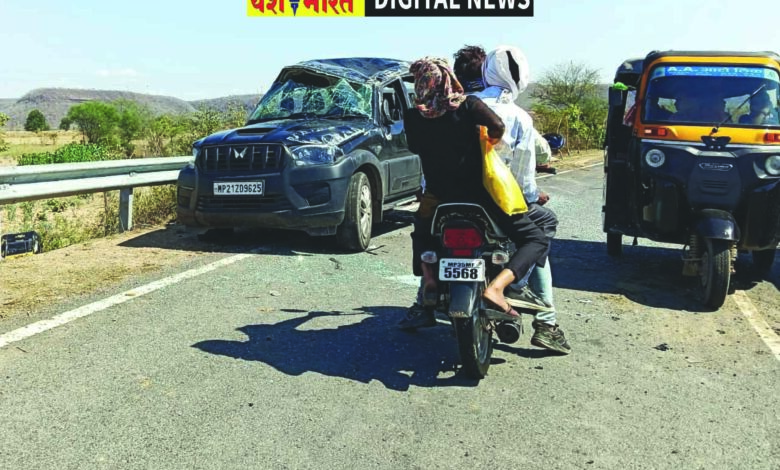 अनियंत्रित होकर पलटी तेज रफ्तार स्कॉर्पियो, हथकुरी मोड़ पर हादसा, 8 युवक घायल 1 Page 2 copy 1