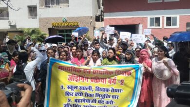 चयनित शिक्षक अभ्यर्थियों को अब तक नहीं मिली जॉइनिंग शिक्षक भर्ती 2022 के अभ्यर्थियों में नाराजगी , 7 महीने बाद भी नियुक्ति नहीं , मानसिक और आर्थिक संकट गहराया 8 Screenshot 2026 05 06 13 56 13 06 99c04817c0de5652397fc8b56c3b3817