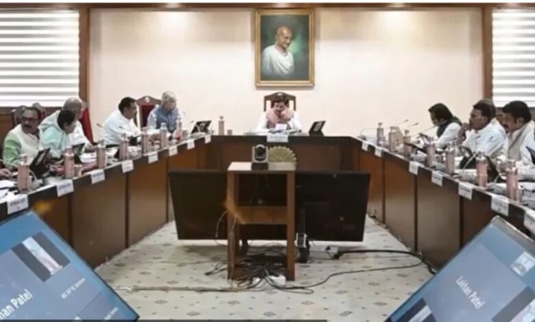 मोहन कैबिनेट के बड़े फैसले, सड़क, पेंशन, मेडिकल कॉलेज समेत विकास कार्यों के लिए 29,540 करोड़ मंजूर 1 Screenshot 2026 05 12 22 47 35 00 439a3fec0400f8974d35eed09a31f914