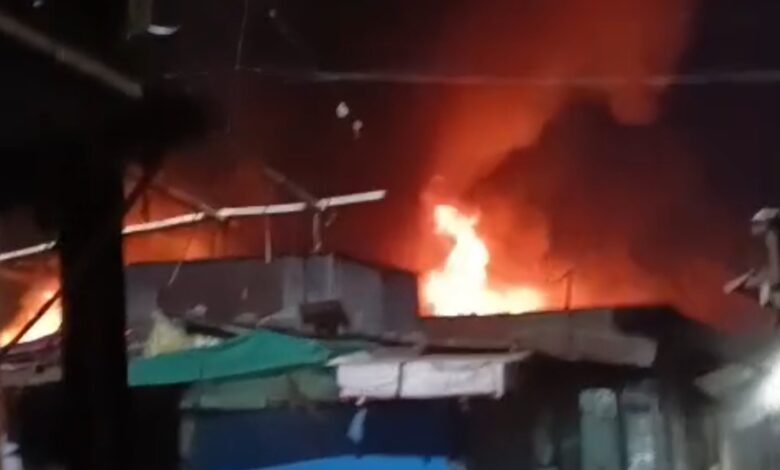 यश भारत ब्रेकिंग -गुरंदी गल्ला मार्केट में भीषण आग, दमकल की पांच गाड़ियां मौके पर पहुंचीं,गुरंदी स्थित गल्ला मार्केट में मची अफरा-तफरी 1 Screenshot 20260519 010319 WhatsApp
