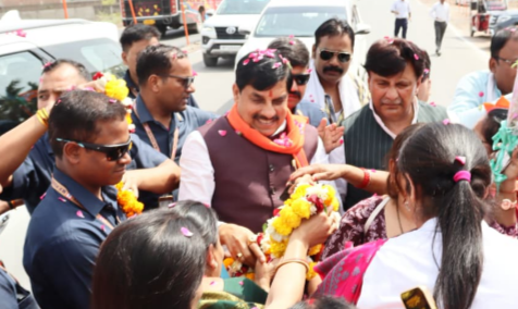 सतना पहुंचे मुख्यमंत्री : लाडली बहनों ने मुख्यमंत्री का किया अभिनंदन 1 Screenshot 20260523 180424.WhatsApp