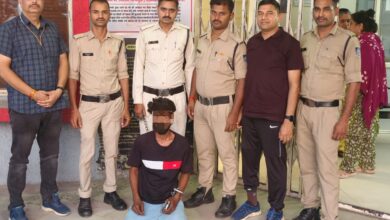 अड़ीबाजी कर कार फूंकने वाला बदमाश गिरफ्तार 7 WhatsApp Image 2026 05 04 at 11.42.11