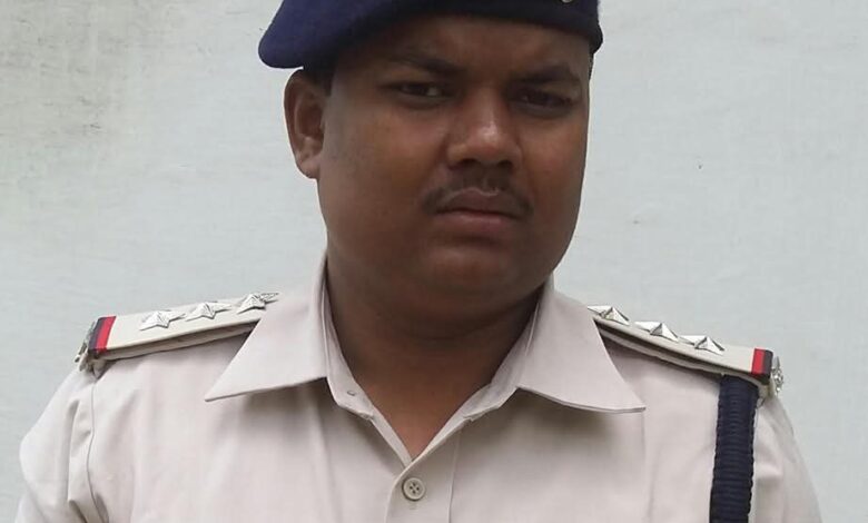 मेरा यादगार केस: कमरे में वो लोहे की रॉड लिए बैठा था, लेकिन मेरी नजर उसकी चप्पल पर लगे खून के छीटों पर थी... 1 WhatsApp Image 2026 05 26 at 12.49.10