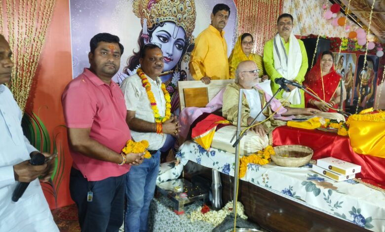 डॉ. शिवदत्त मिश्र का भव्य सम्मान, 108 विद्वान ब्राह्मणों को दी दक्षिणा 1 WhatsApp Image 2026 05 29 at 13.22.00