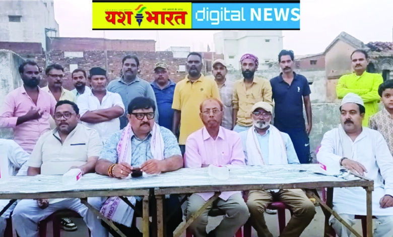 महिला से अभद्रता, अब तक एफआईआर नही, पत्रकारवार्ता में पुलिस पर लगाया दबाव में काम करने का आरो, विरोध प्रदर्शन के साथ न्यायालय की शरण लेने की तैयारी 1 000 4