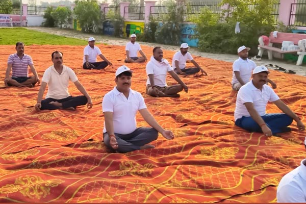 अंतरराष्ट्रीय योग दिवस पर सिद्धौर में दिखी एकजुटता 1 01 26