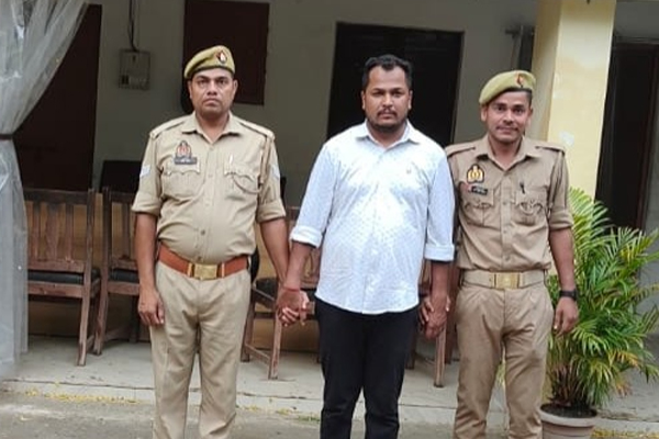 विदेश में नौकरी दिलाने के नाम पर धोखाधड़ी करने वाला आरोपी गिरफ्तार 1 01 29