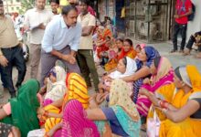 श्रम आयुक्त संदीप जीआर ने परखी श्रमिक कल्याण योजनाओं की जमीनी हकीकत 5 03