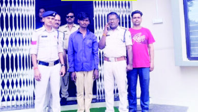 शराब के लिए पैसे न देने पर दादी के साथ मारपीट, उमरियापान का मामला, पुलिस ने कलयुगी नाती को गिरफ्तार कर भेजा जेल 7 03 28