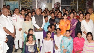 राज्यपाल मंगूभाई पटेल पहुंचे जबलपुर, छात्राओं से किया संवाद, राष्ट्रपति की अगवानी करेंगे 8 05 19