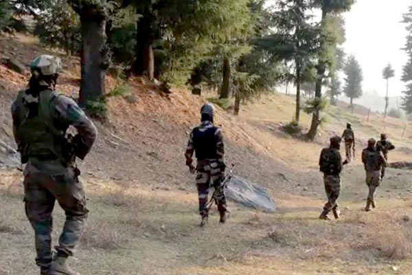 LoC के पास धमाका: उरी सेक्टर में सेना के दो जवान बलिदान, जांच जारी 1 05 8
