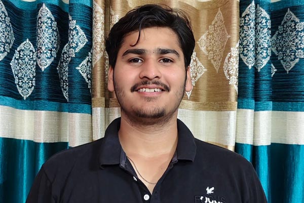 गोरखपुर के दिव्याश राय का कमाल, MHT-CET LAW 2026 में 99.21 पर्सेंटाइल 1 06 13