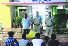 अवैध शराब के ठिकानों पर पुलिस की दबिश, भारी मात्रा में अवैध शराब बरामद, मामला दर्ज 7 06 16