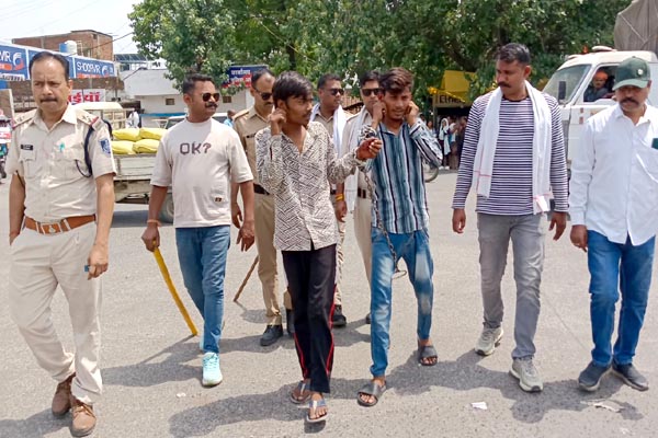 करमेता बस्ती बमबाजी कांड: दो आरोपी गिरफ्तार, मुख्य आरोपी सौरभ यादव सहित अन्य की तलाश जारी 1 09 6