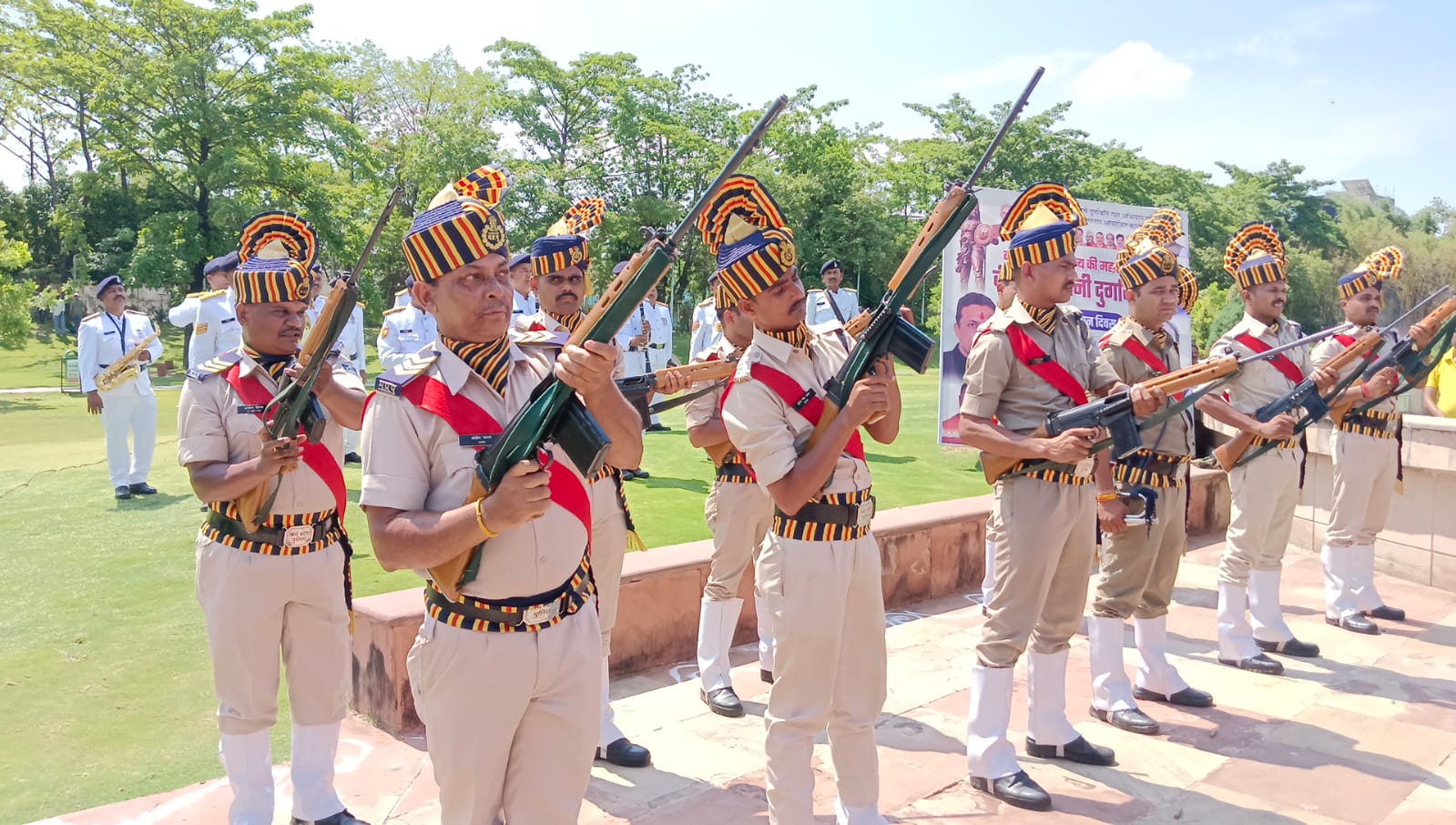 शौर्य की विरासत को नमन,रानी दुर्गावती जयंती पर निकली मशाल यात्रा 3 IMG 20260624 WA0022