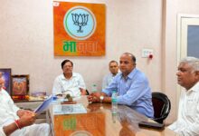 भाजपा प्रदेश कार्यालय में मंत्री इंदर सिंह परमार ने सुनीं कार्यकर्ताओं की समस्याएं जनसमस्याओं के त्वरित निराकरण के दिए निर्देश, लंबित मामलों को संबंधित विभागों को भेजा गया 8 IMG 20260627 WA0003