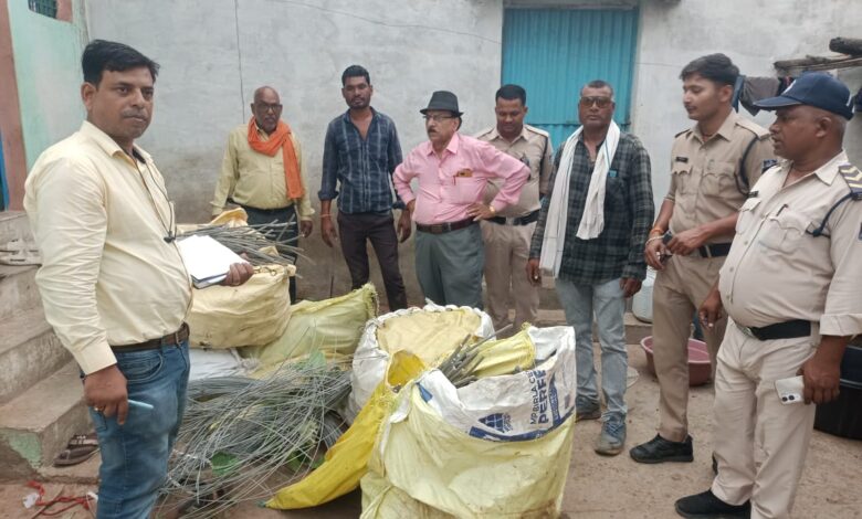 बेलखेड़ा थाना क्षेत्र में बिजली विभाग की कार्रवाई, तार चोरी गिरोह से 341 किलो एल्यूमिनियम तार जब्त 1 IMG 20260627 WA0033