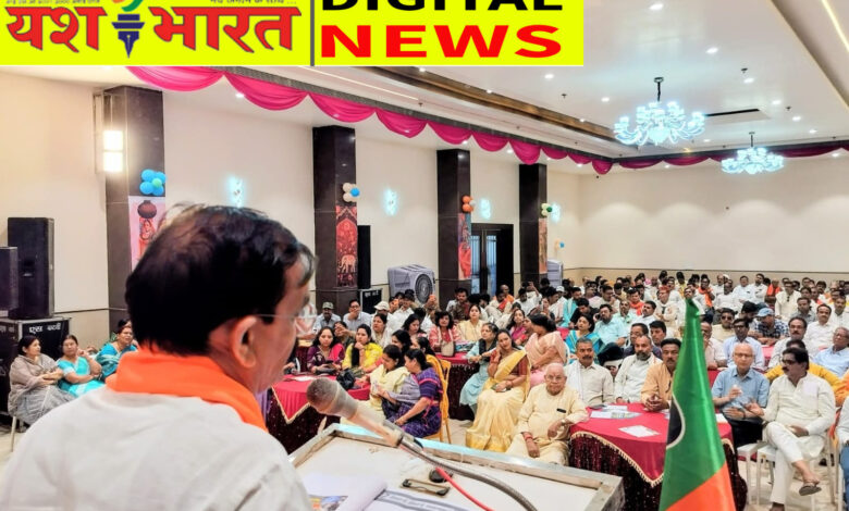 संवाद से समाधान का रास्ता निकाल रहे वीडी शर्मा, कटनी में दो दिन से बने हैं भाजपा के संपर्क अभियान का हिस्सा, कार्यकर्ताओं को दे रहे टिप्स 1 IMG 20260615 123557