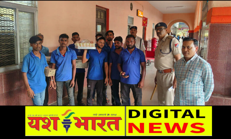 कटनी स्टेशन पर जबलपुर की टीम का छापा: 8-10 अवैध वेंडर आए लपेटे में 1 IMG 20260618 201130