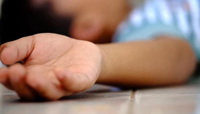 उजार पुरवा में मातम करंट लगने से 8 वर्षीय बच्चे की मौत एक जुलसा 1 Untitled 3 copy 12
