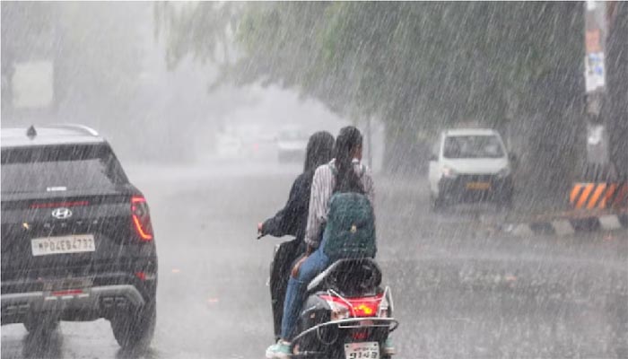 मुंबई में लगातार दूसरे दिन बारिश, मौसम विभाग ने बताया बिहार समेत अन्य राज्यों तक कब पहुंचेगा मॉनसून 1 Untitled 6 copy 5
