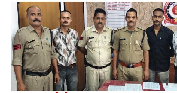 दादी के घर में ही सेंध लगाने वाला नाती दोस्त सहित गिरफ्तार, 7 लाख के जेवरात बरामद 1 WhatsApp Image 2026 06 05 at 14.17.48 2