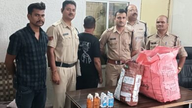 जनसंवाद की सूचना पर घेराबंदी कर 58.5 लीटर अवैध शराब के साथ तस्कर गिरफ्तार, एक्टिवा जब्त 6 WhatsApp Image 2026 06 22 at 12.01.16