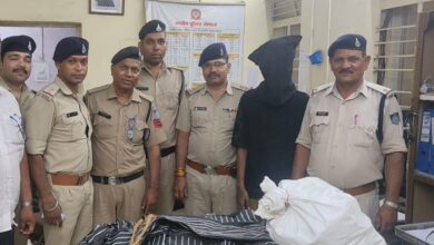 पुलिस ने बीट पुलिसिंग से दबोचा अवैध शराब तस्कर, 53 लीटर शराब व बाइक जब्त 6 WhatsApp Image 2026 06 22 at 12.01.32
