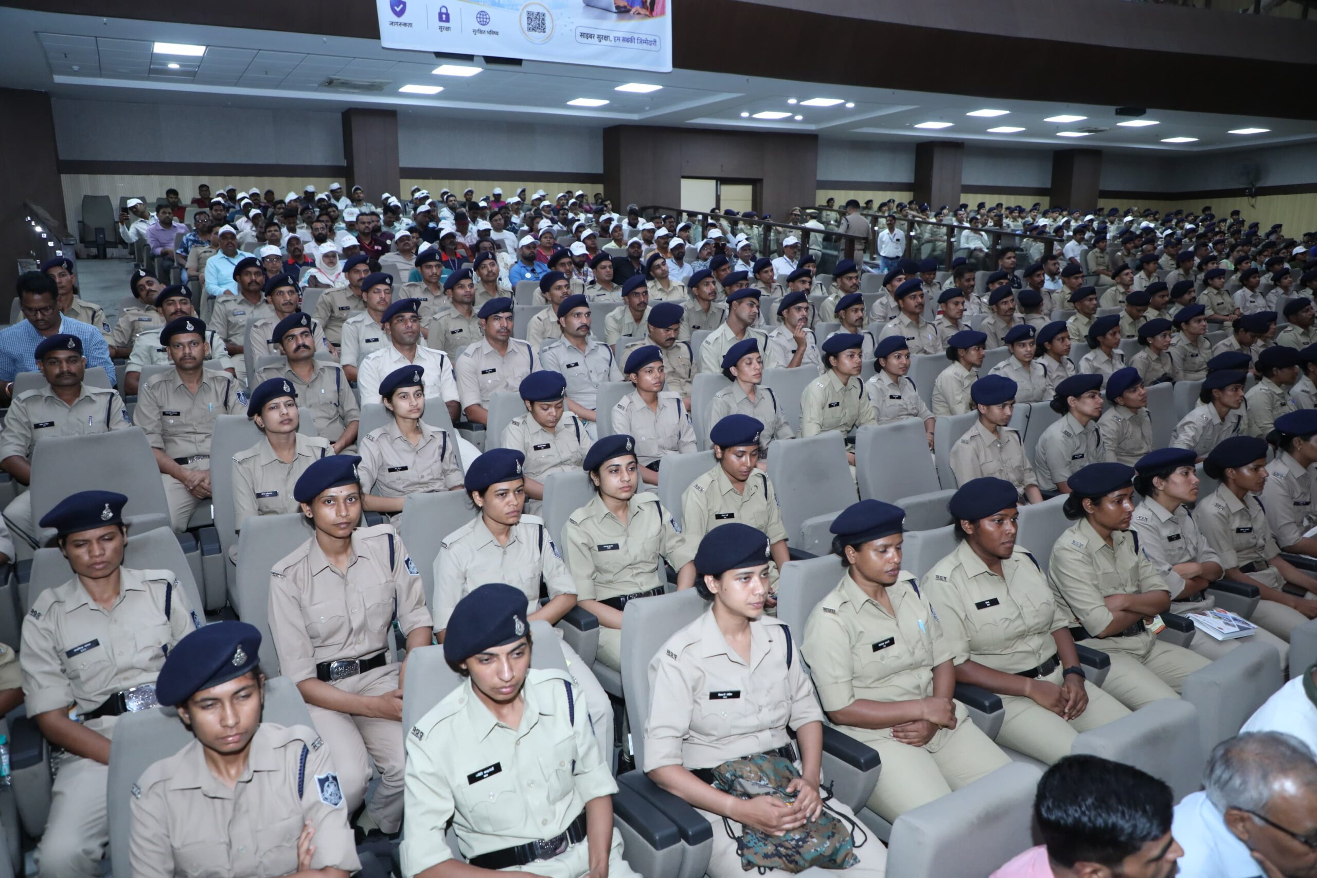 डिजिटल युग में सुरक्षा केवल तकनीकी मुद्दा नहीं, बल्कि सामाजिक सुरक्षा का प्रश्न: सीएम डॉ. मोहन यादव 4 WhatsApp Image 2026 06 24 at 18.02.54 scaled