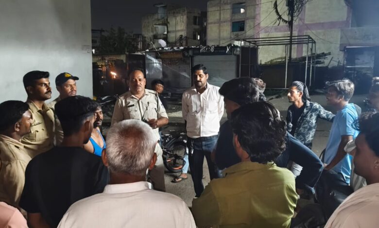 डिजिटल ठगी से बचाएगा एक सही फैसला, भोपाल के 33 स्थानों पर पुलिस ने चौपाल लगाकर जनता को किया जागरूक 1 WhatsApp Image 2026 06 29 at 12.08.31