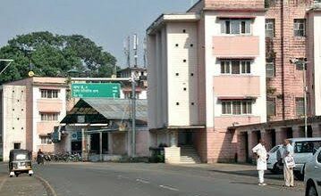 एमएलए रेस्ट हाउस के बाहर कार टकराने पर मारपीट, विधायक पुत्र पर थाने में बेल्ट से पीटने का आरोप 9 images 1 25