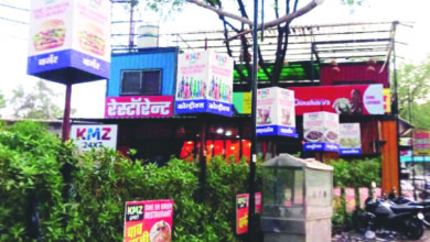 रेल कोच रेस्टोरेंट की बजाए बनाया लॉन कम कंटेनर रेस्टोरेंट, टेंडर में सामने आई गड़बड़ी, कटनी मुड़वारा स्टेशन का मामला, रेलवे के वाणिज्य विभाग में मचा हडक़म्प 8 01