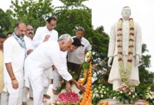 पूर्व महापौर पं. विश्वनाथ दुबे की 87वीं जयंती पर भावभीनी श्रद्धांजलि, जनसेवा के आदर्शों को किया याद 6 013