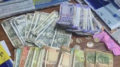 चार सटोरिए रंगे हाथ गिरफ्तार, सट्टा पट्टियां और 10,290 रुपये जब्त 7 05 8