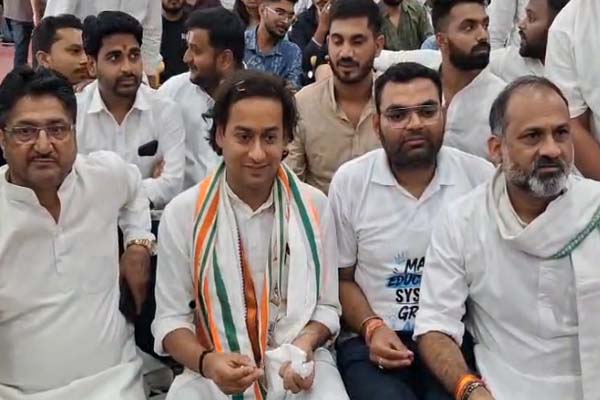 जबलपुर में ‘छात्रों की गूंज’ कार्यक्रम, पेपर लीक के विरोध में कांग्रेस ने उठाई आवाज 1 08 2