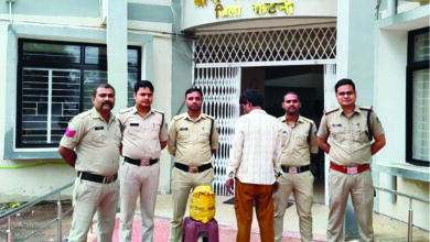 नेशनल हाईवे पर पकड़ा गया गांजा तस्कर, स्लीमनाबाद पुलिस ने जब्त किया डेढ़ किलो गांजा 8 104 1