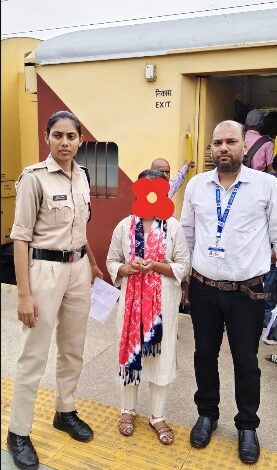 सफर में सूझबूझ: छत्तीसगढ़ एक्सप्रेस में सहमी बैठी थी घर से भागी किशोरी, अलर्ट टीटीई की सतर्कता से सुरक्षित मिला परिवार 1 IMG 20260702 WA0063