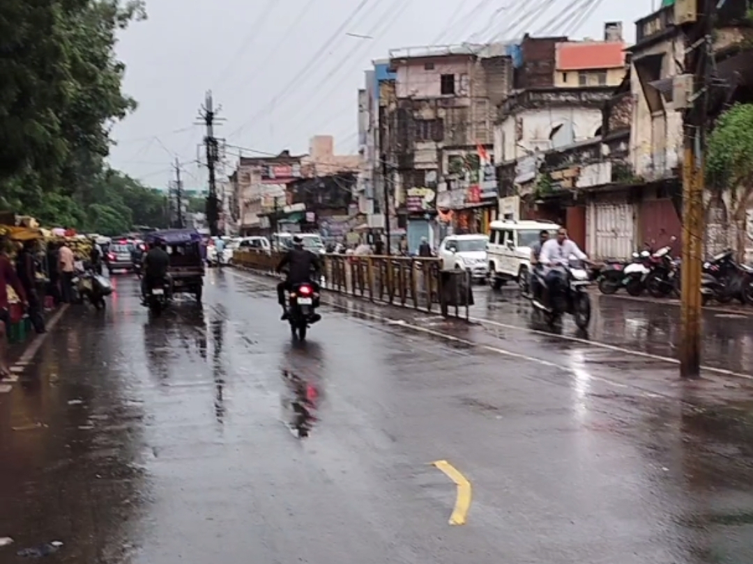 मानसून एक्टिव : कटनी में झमाझम बारिश, कई इलाकों में जलभराव की आशंका, निचली बस्तियों पर नजर रख रहा नगर निगम 5 IMG 20260702 WA0806