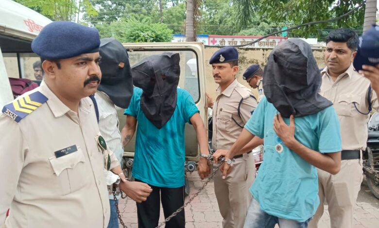 कट्टे की नोक पर एक्टिवा लूटने वाले तीन बदमाश गिरफ्तार 1 IMG 20260721 WA0003