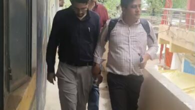 नगर पालिका पनागर में लोकायुक्त का छापा, इंजीनियर शिवम जैन 40 हजार की रिश्वत लेते रंगे हाथ गिरफ्तार 4 IMG 20260707 162146 1