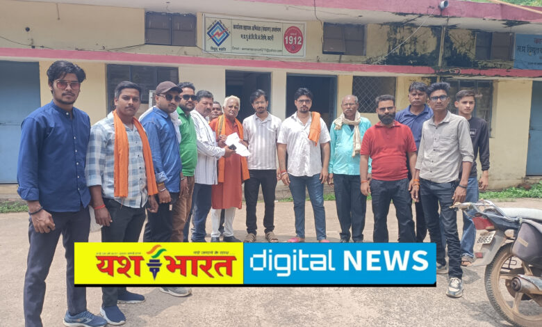 खमतरा में 12 दिन से जला ट्रांसफार्मर, बिजली आपूर्ति ठप, किसानों को सिंचाई के लिए नहीं मिल रही बिजली, जिला पंचायत उपाध्यक्ष के प्रयासों से हल हुई समस्या 1 IMG 20260727 132554