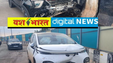 मिशन चौक ओवर ब्रिज के ऊपर हादसा, तेज रफ्तार कारों की जोरदार टक्कर, पुलिस मौके पर 8 IMG 20260730 181144