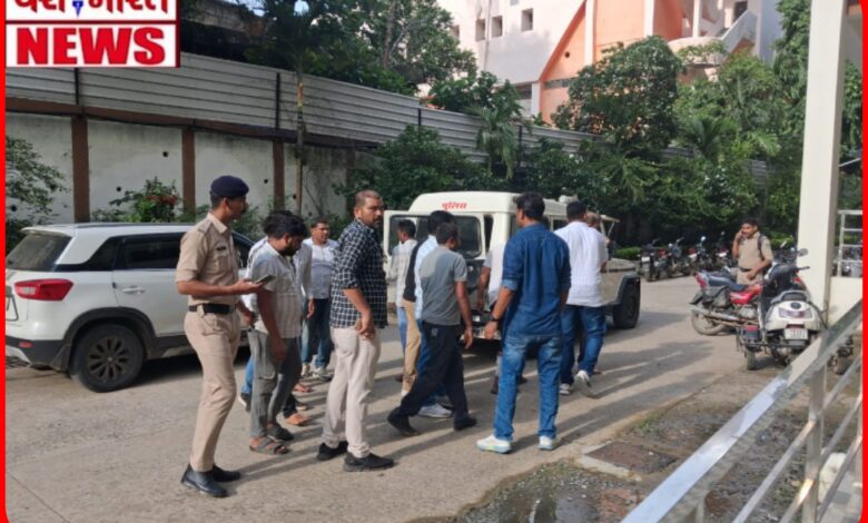 नरसिंहपुर हाईवे नरसंहार: पुलिस रिमांड में टूटे नहीं 'हत्यारे', प्रीतम-शुभम का सुराग अब भी पहेली! 1 InCollage 20260727 115600904